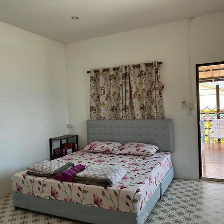 Bed and Breakfast Grandmabalcony Prachuap Khiri Khan Esterno foto