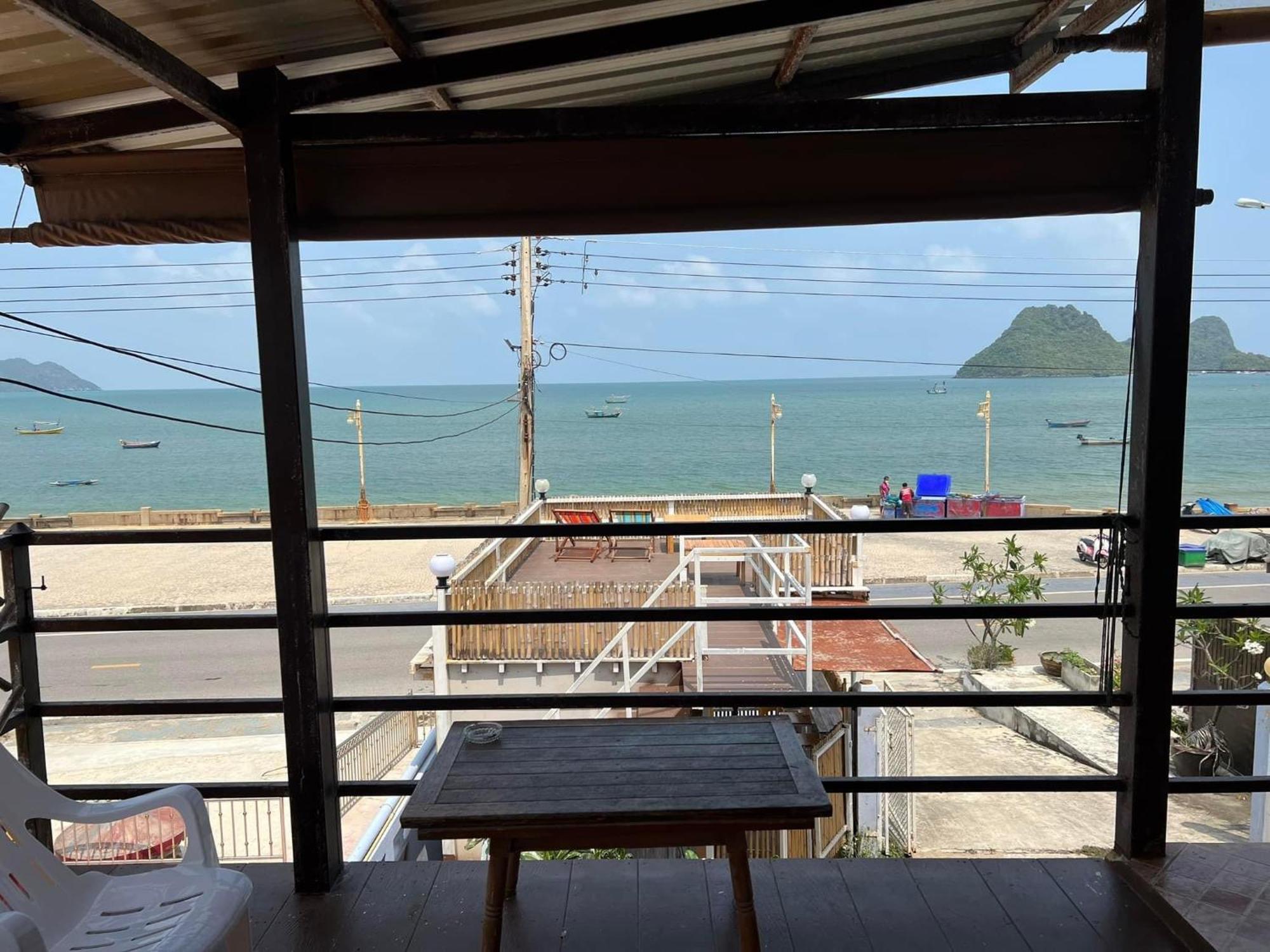 Bed and Breakfast Grandmabalcony Prachuap Khiri Khan Esterno foto