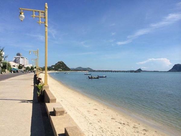 Bed and Breakfast Grandmabalcony Prachuap Khiri Khan Esterno foto