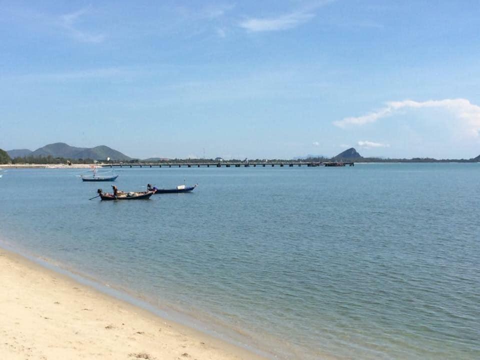 Bed and Breakfast Grandmabalcony Prachuap Khiri Khan Esterno foto